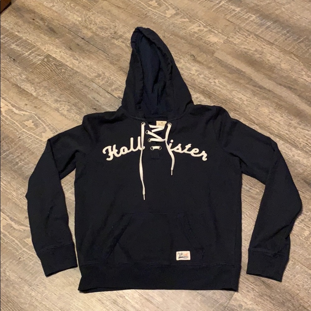 Hollister sweat shirt